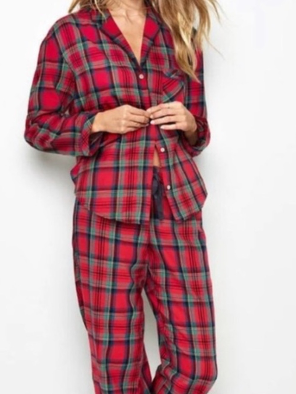 Victoria's Secret Flannel Pajama Set Bright Tartan
Plaid